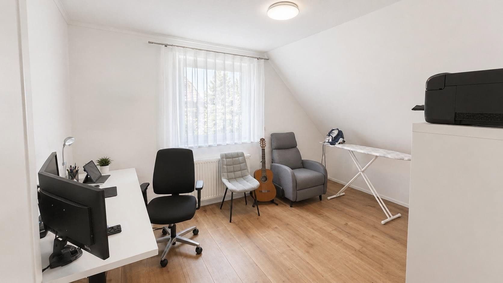 Predaj domu 140 m², pozemek 306 m², Achim, Dolné Sasko Predaj domu 140 m², pozemek 306 m², Achim, Dolné Sasko