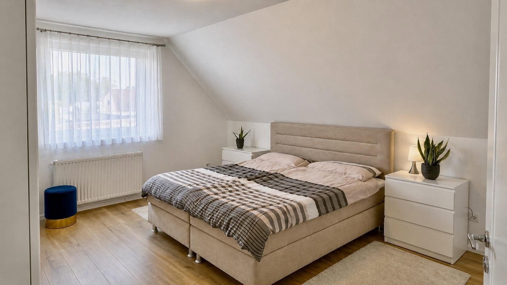 Predaj domu 140 m², pozemek 306 m², Achim, Dolné Sasko Predaj domu 140 m², pozemek 306 m², Achim, Dolné Sasko