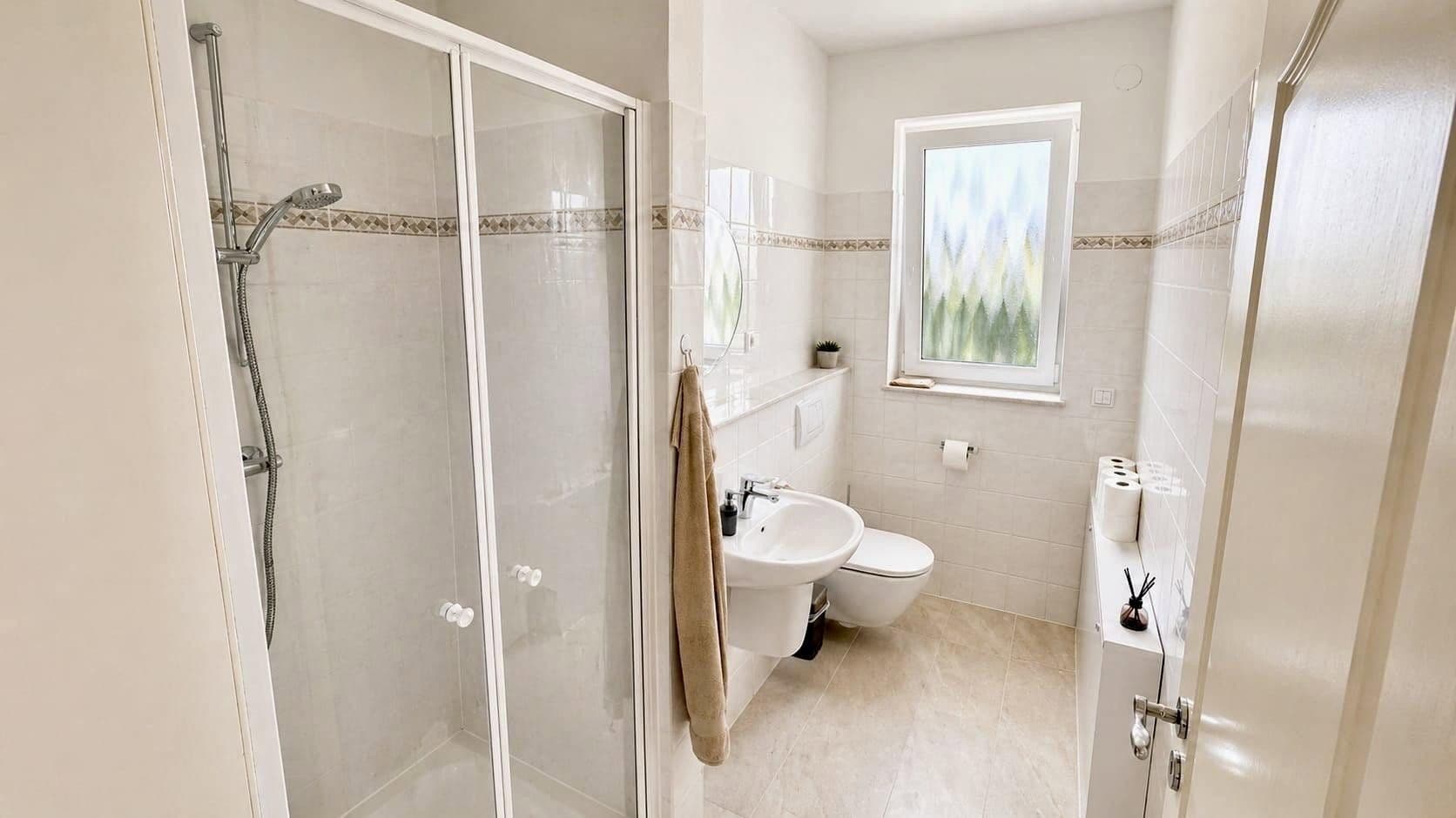 Predaj domu 140 m², pozemek 306 m², Achim, Dolné Sasko Predaj domu 140 m², pozemek 306 m², Achim, Dolné Sasko