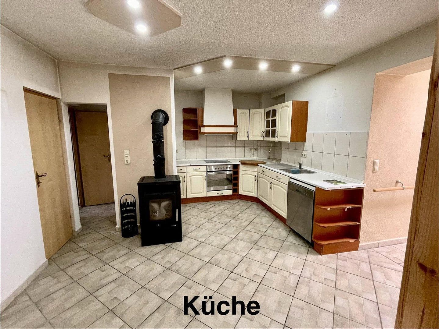 Predaj domu 100 m², pozemek 2.700 m², Holzhausener-Dorfstraße 30, Bismark (Altmark), Sasko-Anhaltsko Predaj domu 100 m², pozemek 2.700 m², Holzhausener-Dorfstraße 30, Bismark (Altmark), Sasko-Anhaltsko