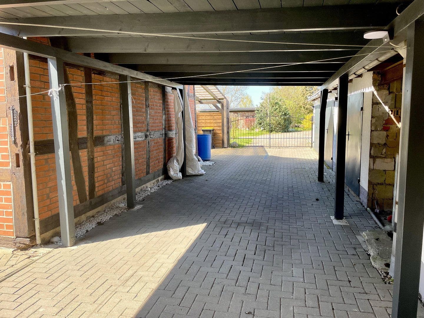 Predaj domu 100 m², pozemek 2.700 m², Holzhausener-Dorfstraße 30, Bismark (Altmark), Sasko-Anhaltsko Predaj domu 100 m², pozemek 2.700 m², Holzhausener-Dorfstraße 30, Bismark (Altmark), Sasko-Anhaltsko