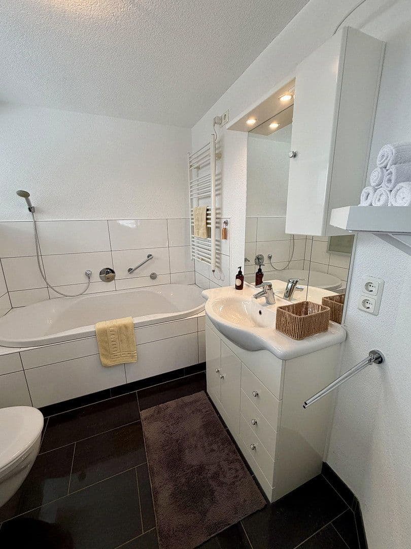 Predaj domu 64 m², pozemek 687 m², Todtnau, Bádensko-Wurttembersko Predaj domu 64 m², pozemek 687 m², Todtnau, Bádensko-Wurttembersko