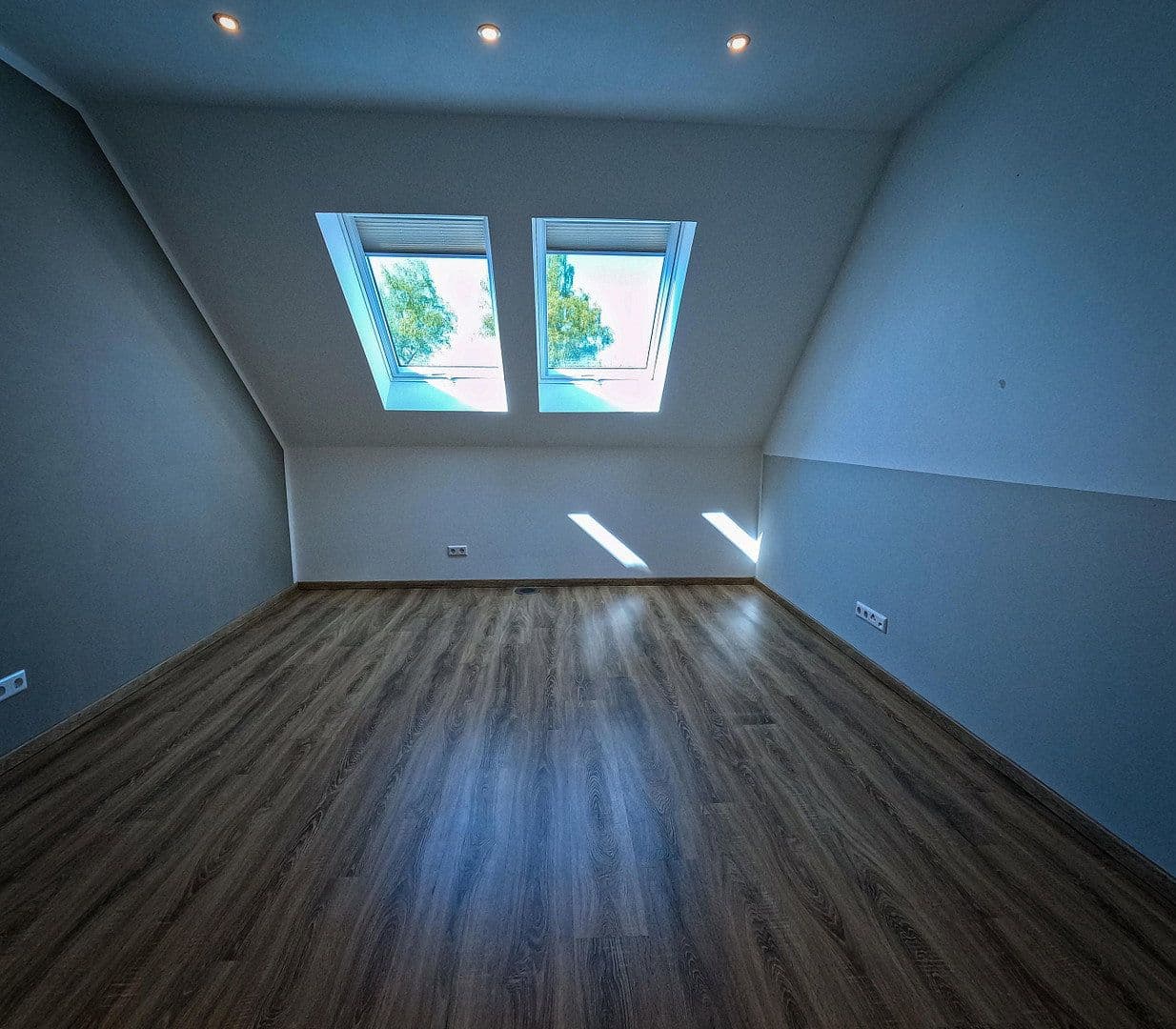 Predaj domu 268 m², pozemek 785 m², Hilpoltstein, Bavorsko Predaj domu 268 m², pozemek 785 m², Hilpoltstein, Bavorsko