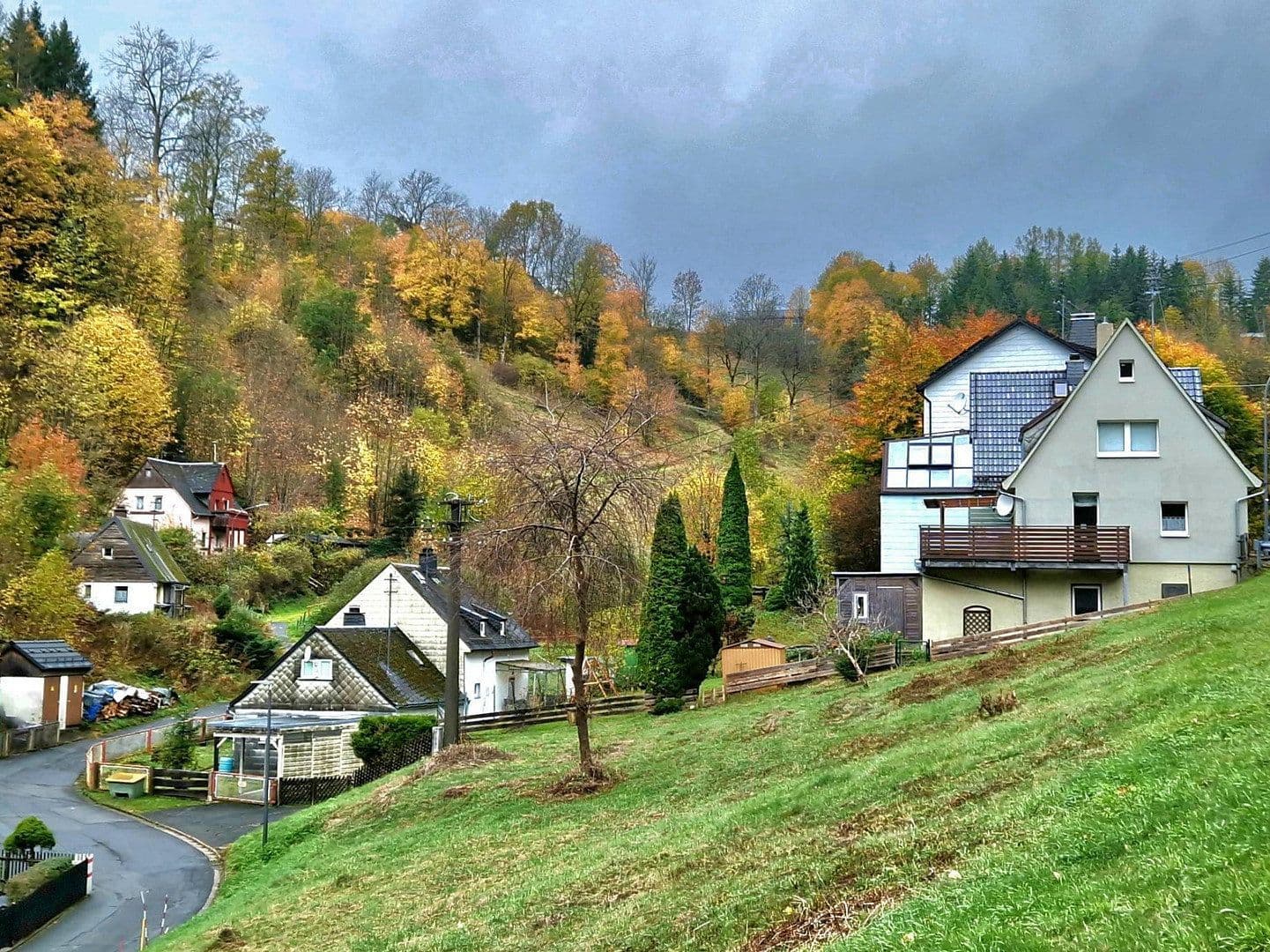 Predaj domu 130 m², pozemek 370 m², Zum Rodachtal 28, Schwarzenbach am Wald, Bavorsko Predaj domu 130 m², pozemek 370 m², Zum Rodachtal 28, Schwarzenbach am Wald, Bavorsko