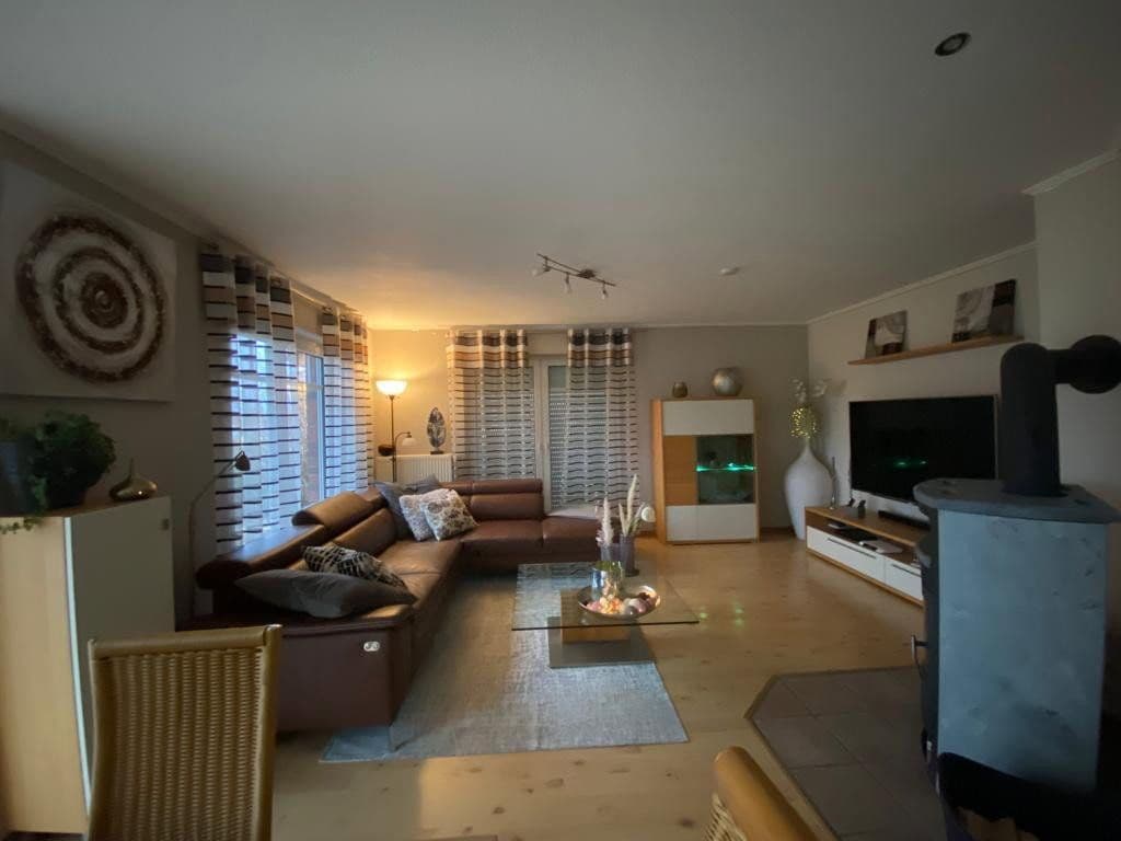 Predaj domu 150 m², pozemek 568 m², Gronau, Dolné Sasko Predaj domu 150 m², pozemek 568 m², Gronau, Dolné Sasko