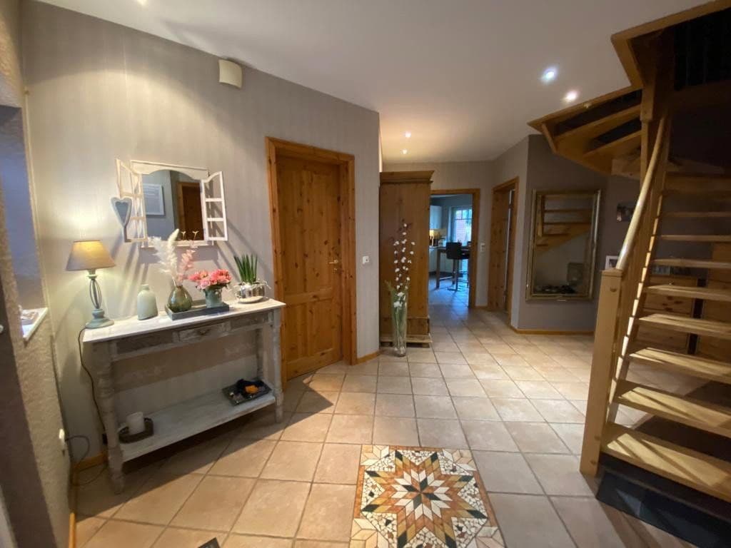 Predaj domu 150 m², pozemek 568 m², Gronau, Dolné Sasko Predaj domu 150 m², pozemek 568 m², Gronau, Dolné Sasko