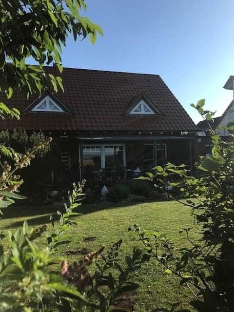 Predaj domu 150 m², pozemek 568 m², Gronau, Dolné Sasko Predaj domu 150 m², pozemek 568 m², Gronau, Dolné Sasko