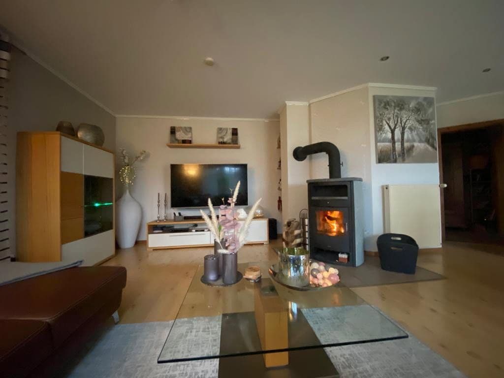 Predaj domu 150 m², pozemek 568 m², Gronau, Dolné Sasko Predaj domu 150 m², pozemek 568 m², Gronau, Dolné Sasko