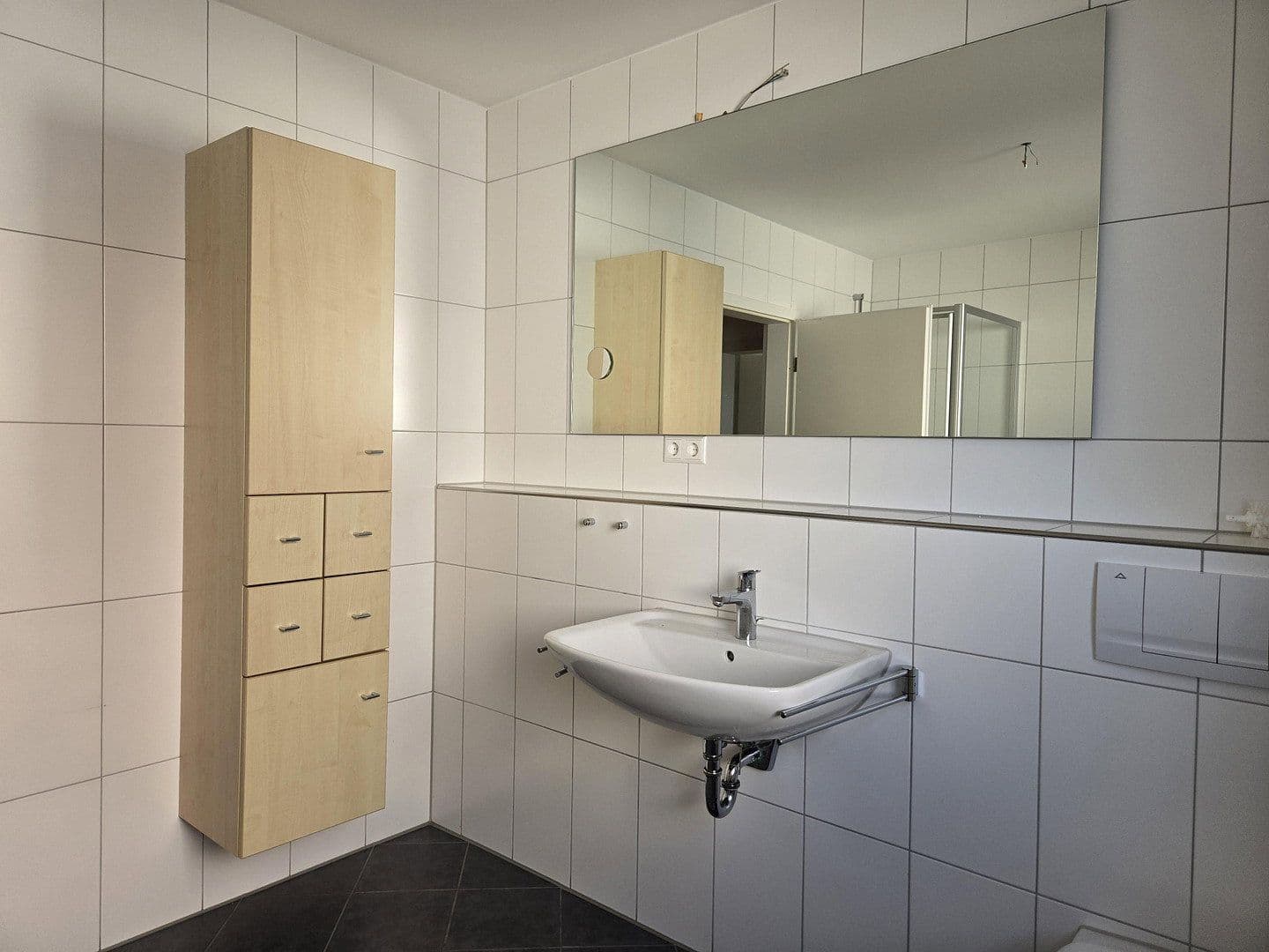 Prenájom domu 180 m², pozemek 388 m², Brühlstr. 39, Stutensee, Bádensko-Wurttembersko Prenájom domu 180 m², pozemek 388 m², Brühlstr. 39, Stutensee, Bádensko-Wurttembersko