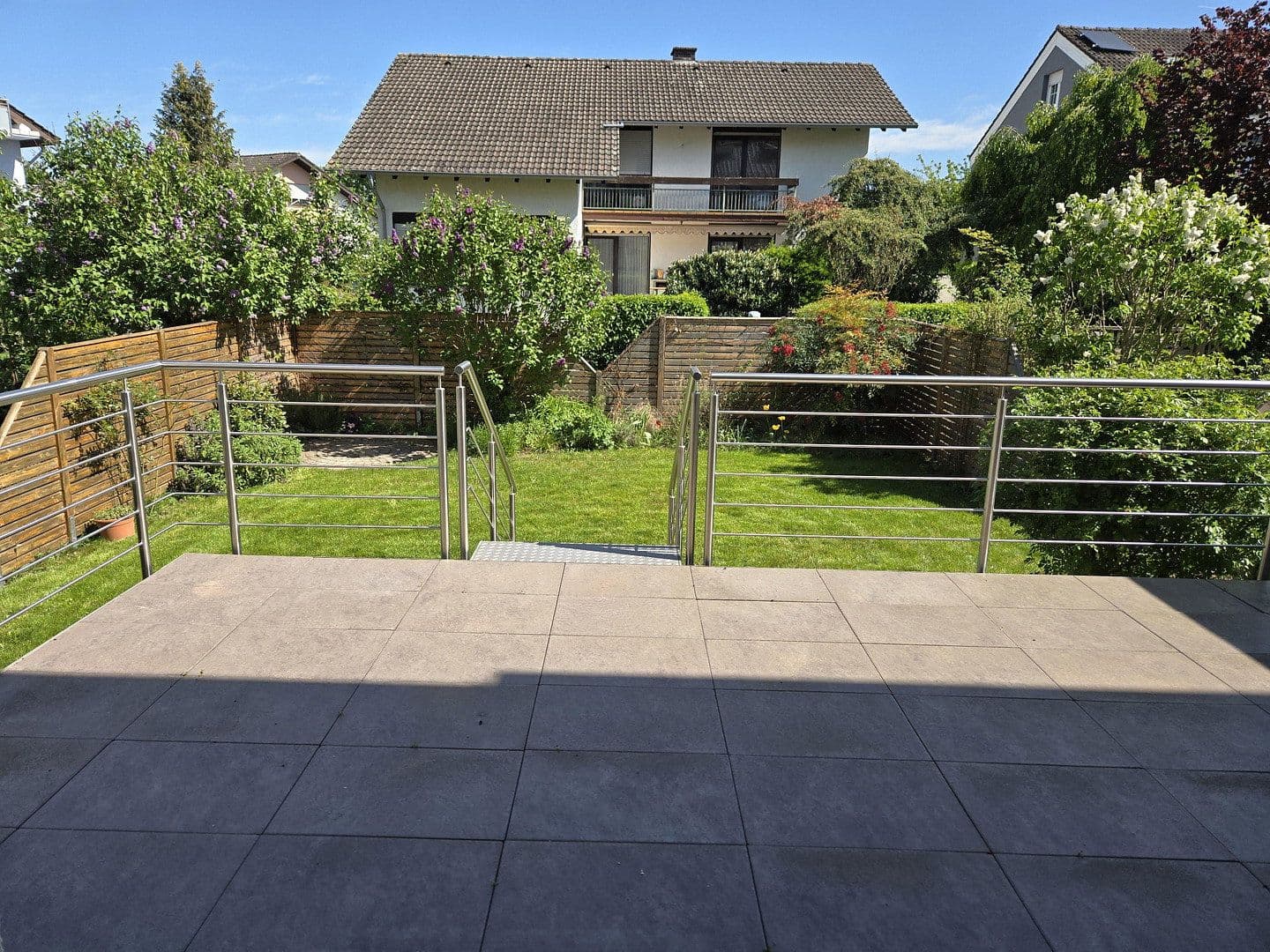 Prenájom domu 180 m², pozemek 388 m², Brühlstr. 39, Stutensee, Bádensko-Wurttembersko Prenájom domu 180 m², pozemek 388 m², Brühlstr. 39, Stutensee, Bádensko-Wurttembersko