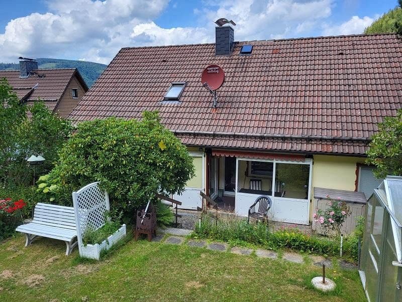 Predaj domu 274 m², pozemek 960 m², Langelsheim, Dolné Sasko Predaj domu 274 m², pozemek 960 m², Langelsheim, Dolné Sasko