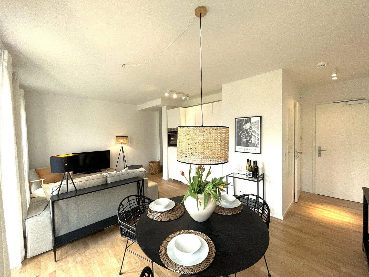 Prenájom bytu 2-izbový 56 m², Schwedterstr. 0, Berlin, Berlín Prenájom bytu 2-izbový 56 m², Schwedterstr. 0, Berlin, Berlín