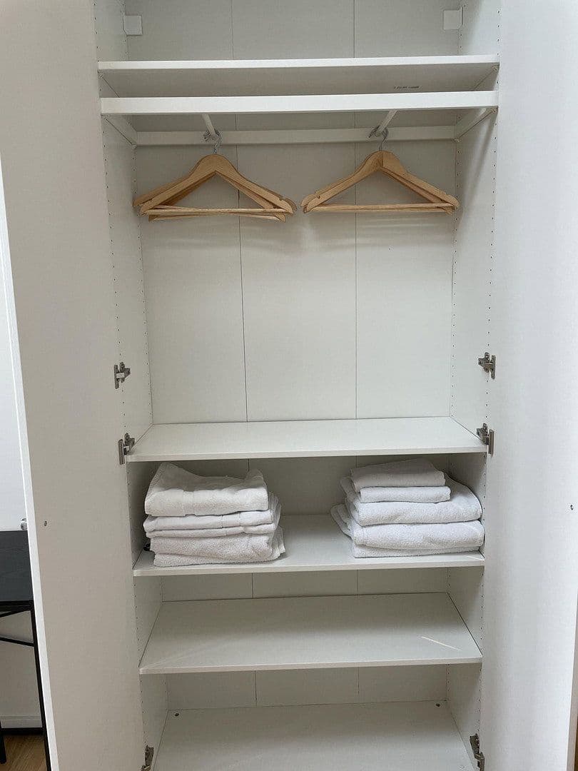 Prenájom bytu 2-izbový 56 m², Schwedterstr. 0, Berlin, Berlín Prenájom bytu 2-izbový 56 m², Schwedterstr. 0, Berlin, Berlín