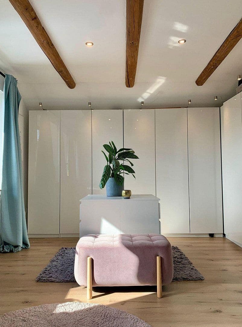 Predaj domu 165 m², pozemek 576 m², Garbsen, Dolné Sasko Predaj domu 165 m², pozemek 576 m², Garbsen, Dolné Sasko