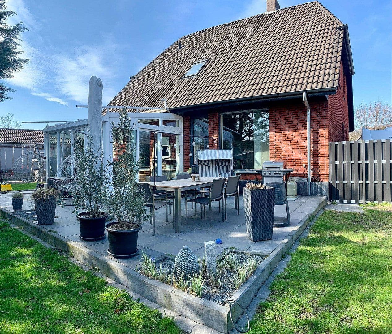 Predaj domu 165 m², pozemek 576 m², Garbsen, Dolné Sasko Predaj domu 165 m², pozemek 576 m², Garbsen, Dolné Sasko