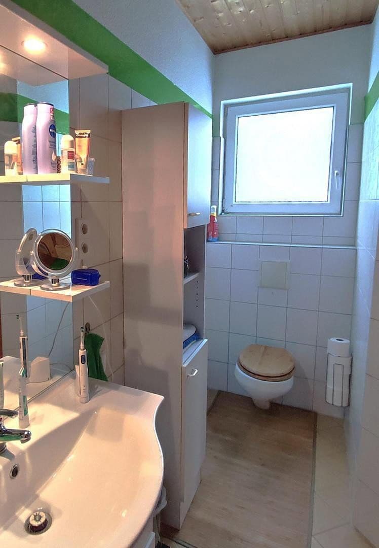 Prenájom domu 148 m², pozemek 410 m², Solingen, Severné Porýnie - Westfálsko Prenájom domu 148 m², pozemek 410 m², Solingen, Severné Porýnie - Westfálsko