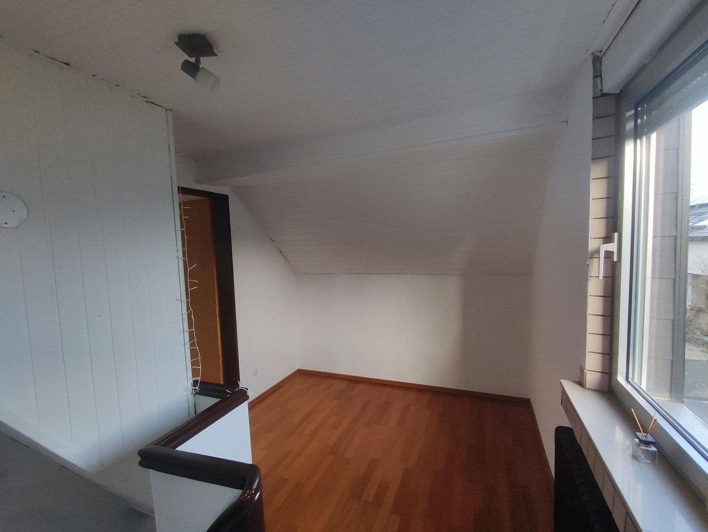 Prenájom domu 148 m², pozemek 410 m², Solingen, Severné Porýnie - Westfálsko Prenájom domu 148 m², pozemek 410 m², Solingen, Severné Porýnie - Westfálsko