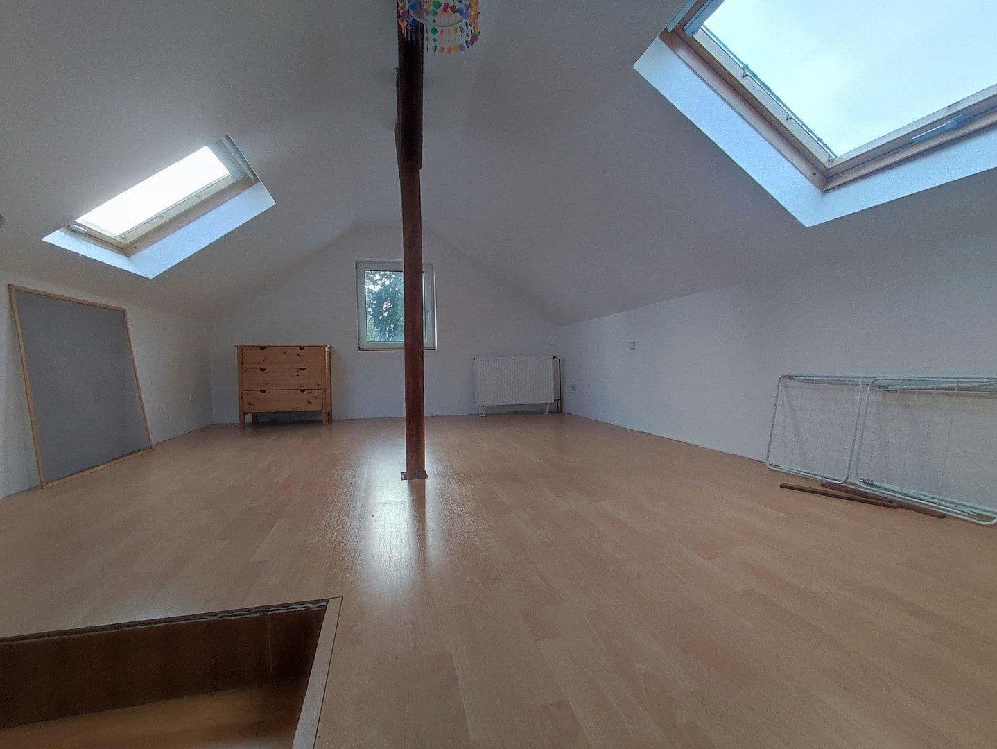 Prenájom domu 148 m², pozemek 410 m², Solingen, Severné Porýnie - Westfálsko Prenájom domu 148 m², pozemek 410 m², Solingen, Severné Porýnie - Westfálsko