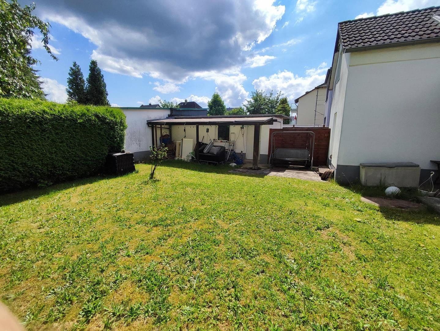 Prenájom domu 148 m², pozemek 410 m², Solingen, Severné Porýnie - Westfálsko Prenájom domu 148 m², pozemek 410 m², Solingen, Severné Porýnie - Westfálsko