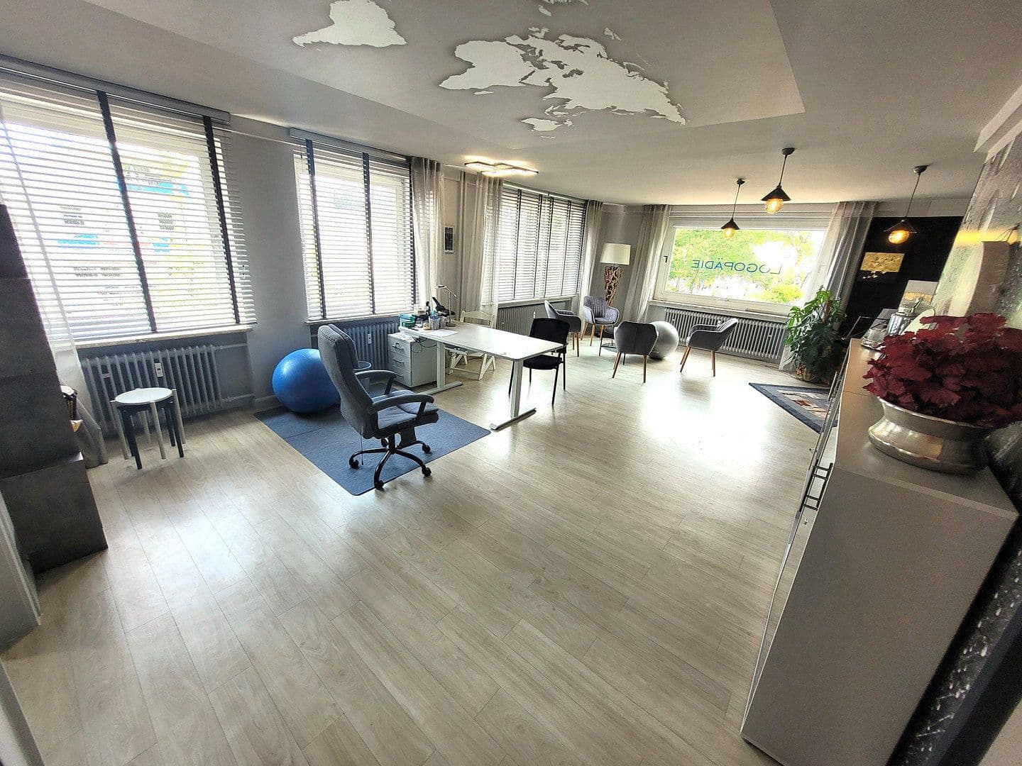 Prenájom kancelárie 86 m², Timmendorfer Strand, Šlezvicko-Holštajnsko Prenájom kancelárie 86 m², Timmendorfer Strand, Šlezvicko-Holštajnsko