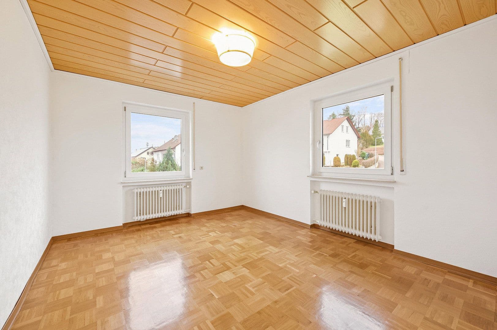 Prenájom bytu 3-izbový 91 m², Leinzell, Bádensko-Wurttembersko Prenájom bytu 3-izbový 91 m², Leinzell, Bádensko-Wurttembersko