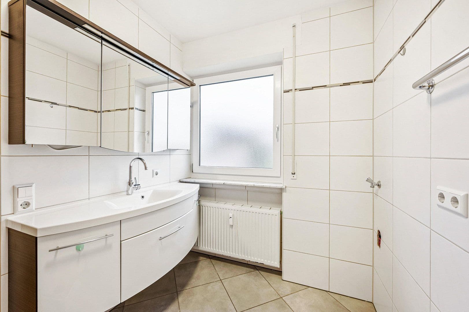 Prenájom bytu 3-izbový 91 m², Leinzell, Bádensko-Wurttembersko Prenájom bytu 3-izbový 91 m², Leinzell, Bádensko-Wurttembersko