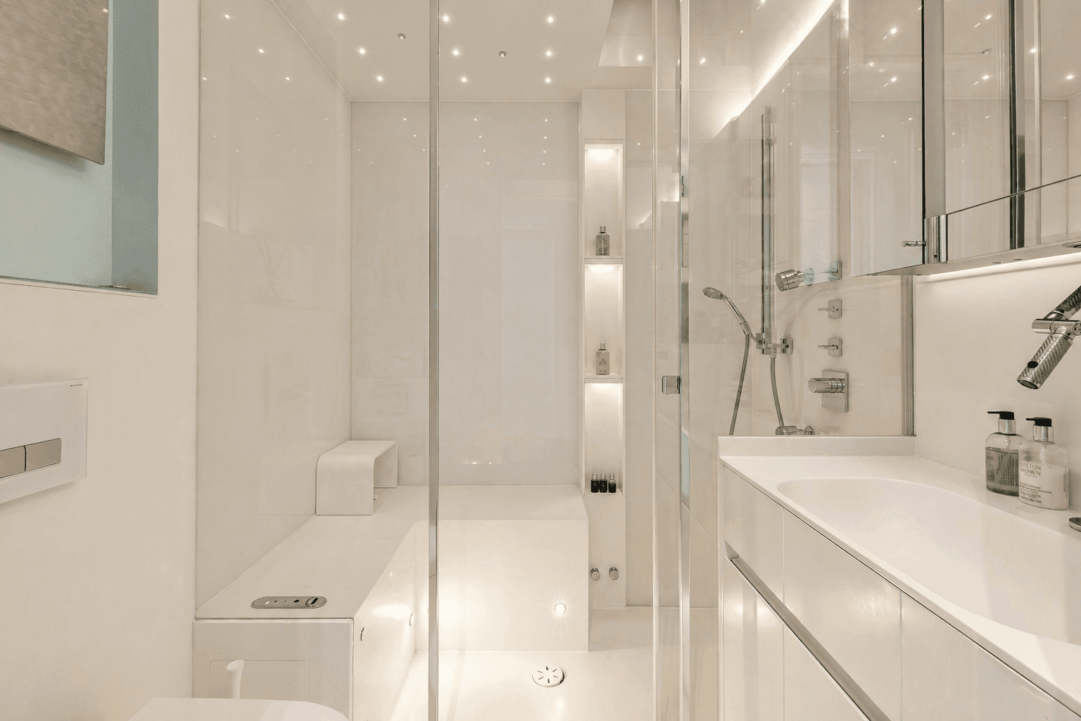 Predaj bytu 4-izbový 171 m², München, Bavorsko Predaj bytu 4-izbový 171 m², München, Bavorsko