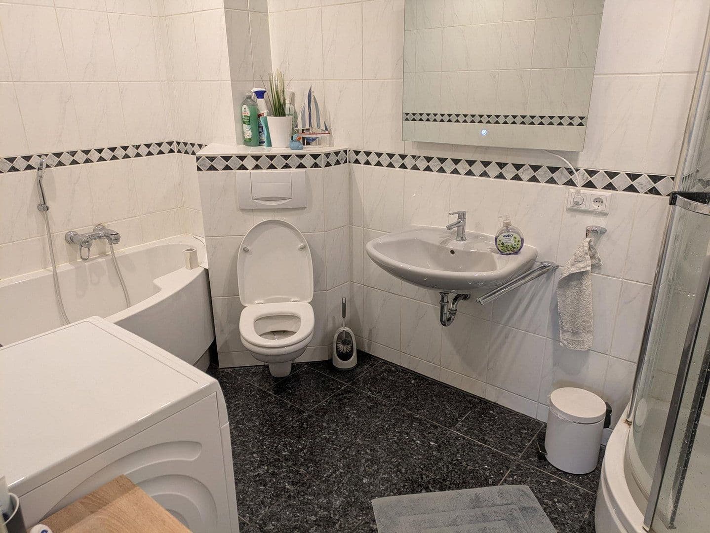 Predaj bytu 3-izbový 98 m², Ziegelofenweg 3, Speyer, Porýnie-Falcko Predaj bytu 3-izbový 98 m², Ziegelofenweg 3, Speyer, Porýnie-Falcko