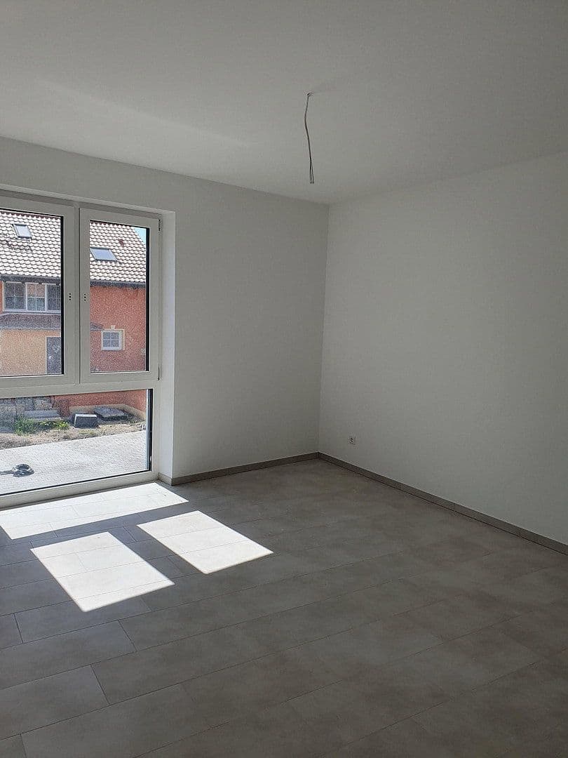 Prenájom bytu 3-izbový 98 m², Kirchgasse 11, Roßdorf, Hesensko Prenájom bytu 3-izbový 98 m², Kirchgasse 11, Roßdorf, Hesensko