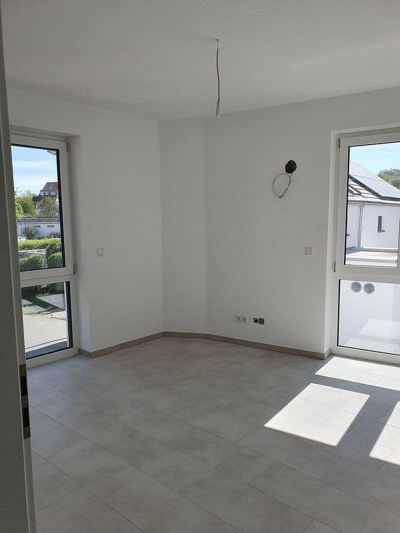 Prenájom bytu 3-izbový 98 m², Kirchgasse 11, Roßdorf, Hesensko Prenájom bytu 3-izbový 98 m², Kirchgasse 11, Roßdorf, Hesensko