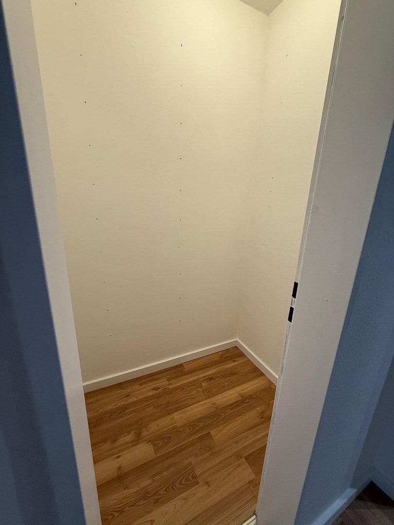 Prenájom bytu 4-izbový 88 m², Hannoveraner Str. 58, Lingen (Ems), Dolné Sasko Prenájom bytu 4-izbový 88 m², Hannoveraner Str. 58, Lingen (Ems), Dolné Sasko