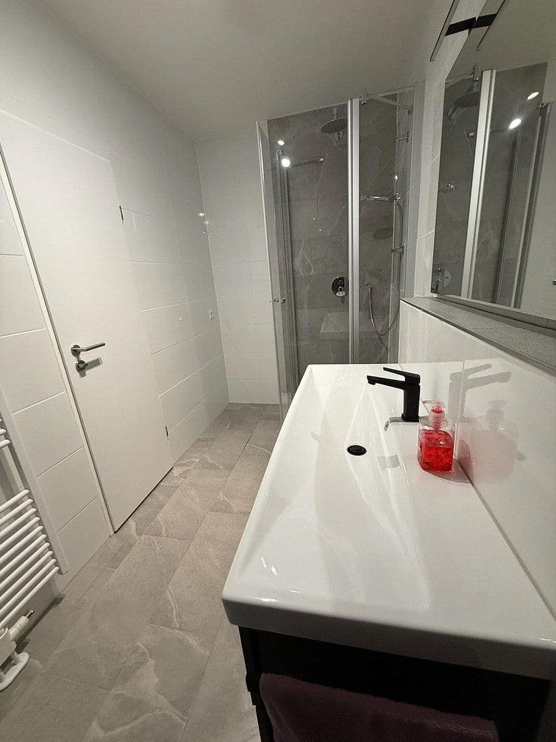 Prenájom bytu 4-izbový 88 m², Hannoveraner Str. 58, Lingen (Ems), Dolné Sasko Prenájom bytu 4-izbový 88 m², Hannoveraner Str. 58, Lingen (Ems), Dolné Sasko