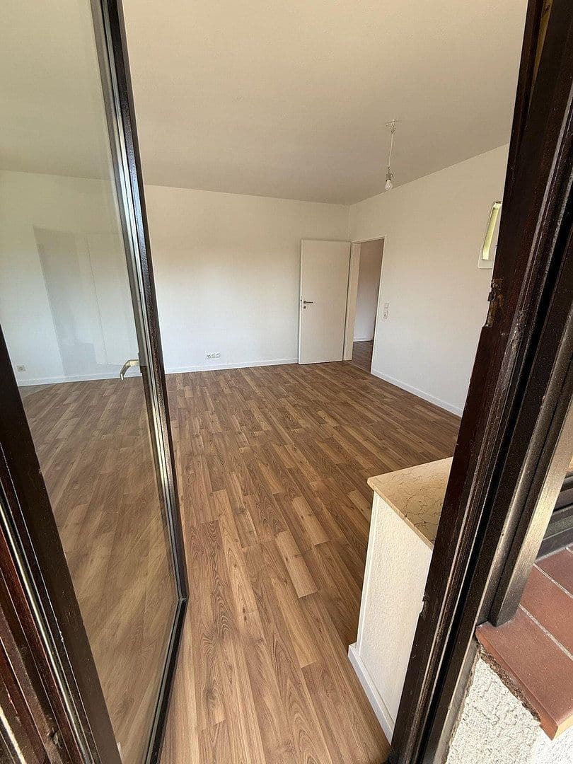 Prenájom bytu 4-izbový 88 m², Hannoveraner Str. 58, Lingen (Ems), Dolné Sasko Prenájom bytu 4-izbový 88 m², Hannoveraner Str. 58, Lingen (Ems), Dolné Sasko