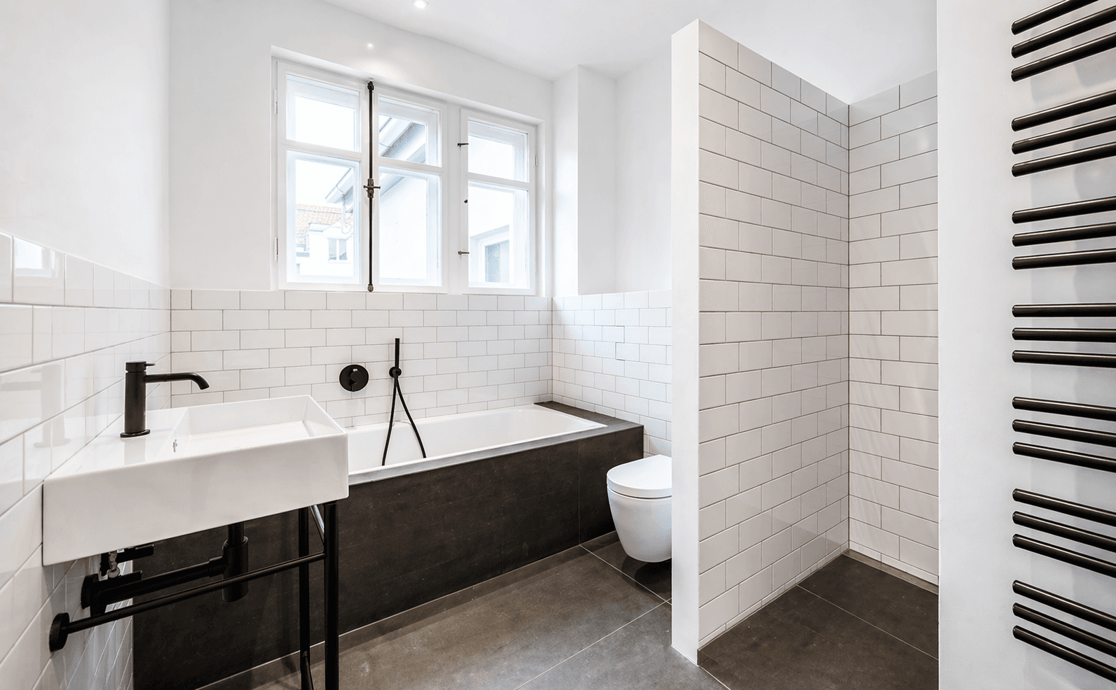 Prenájom bytu 3-izbový 81 m², Schulstr.48, München, Bavorsko Prenájom bytu 3-izbový 81 m², Schulstr.48, München, Bavorsko