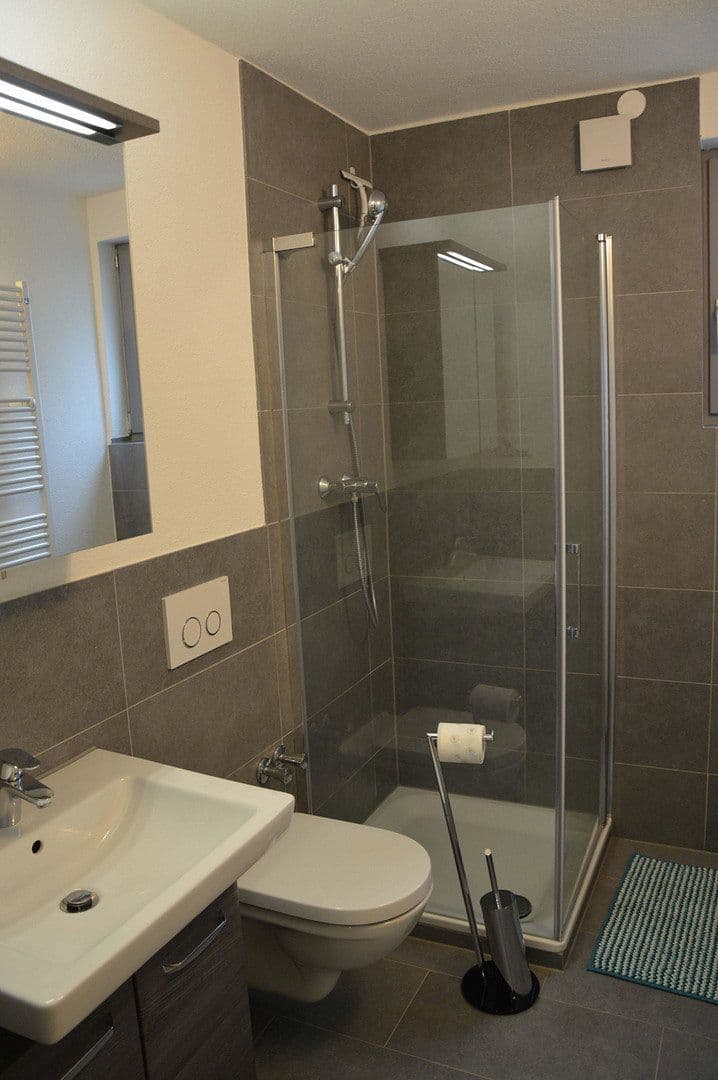 Prenájom bytu 1-izbový 50 m², Karlsruhe, Bádensko-Wurttembersko Prenájom bytu 1-izbový 50 m², Karlsruhe, Bádensko-Wurttembersko