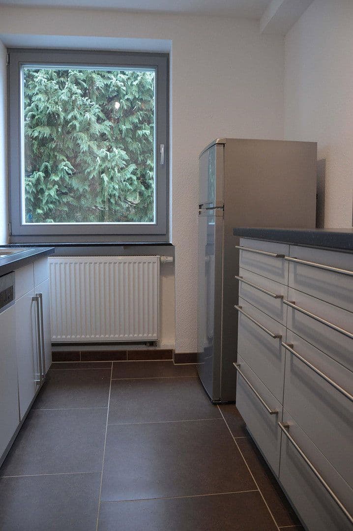 Prenájom bytu 1-izbový 50 m², Karlsruhe, Bádensko-Wurttembersko Prenájom bytu 1-izbový 50 m², Karlsruhe, Bádensko-Wurttembersko