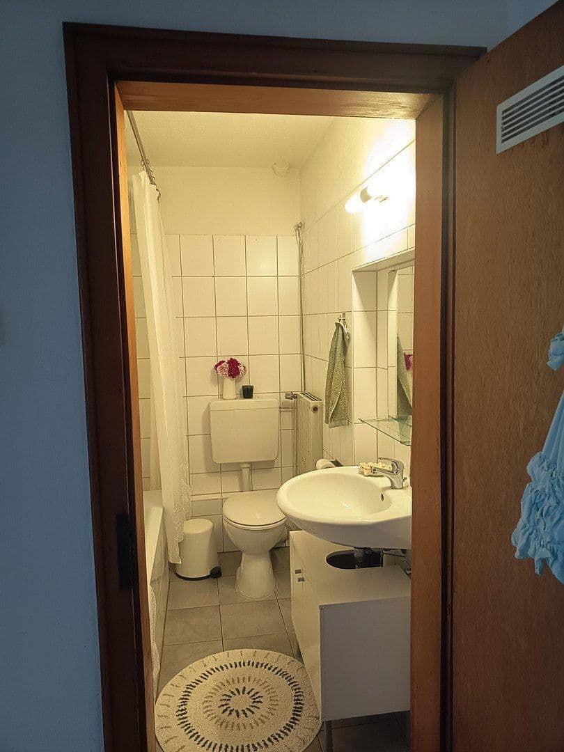 Prenájom bytu 3-izbový 64 m², Wilhelmshöher Allee 57, Kassel, Hesensko Prenájom bytu 3-izbový 64 m², Wilhelmshöher Allee 57, Kassel, Hesensko