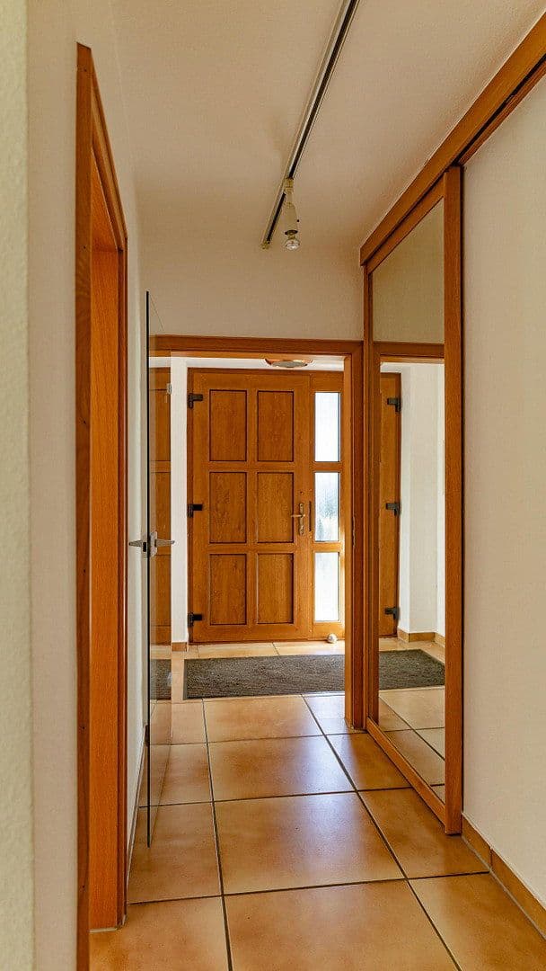 Predaj domu 185 m², pozemek 630 m², Kronberg im Taunus, Hesensko Predaj domu 185 m², pozemek 630 m², Kronberg im Taunus, Hesensko