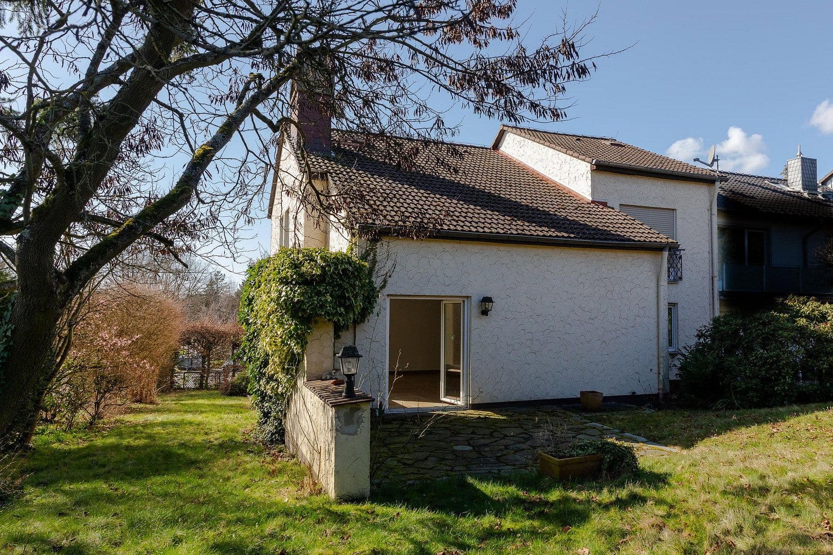 Predaj domu 185 m², pozemek 630 m², Kronberg im Taunus, Hesensko Predaj domu 185 m², pozemek 630 m², Kronberg im Taunus, Hesensko