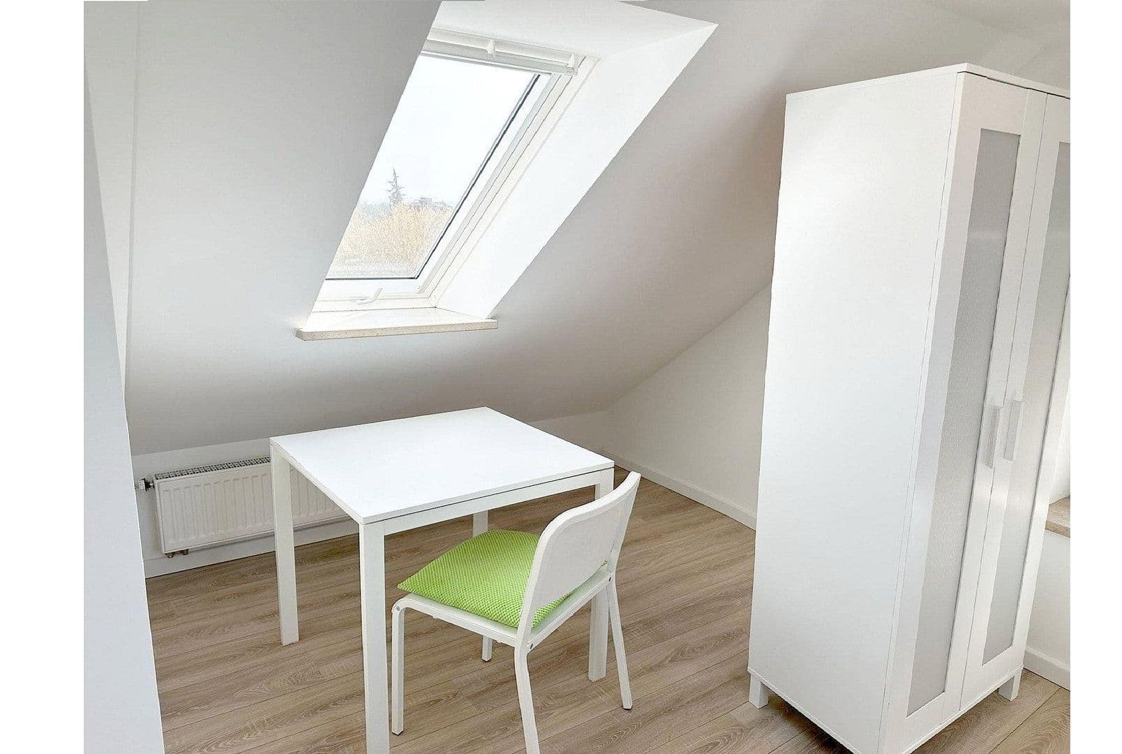 Predaj domu 143 m², pozemek 181 m², Benzstr. 1, Dingolfing, Bavorsko Predaj domu 143 m², pozemek 181 m², Benzstr. 1, Dingolfing, Bavorsko