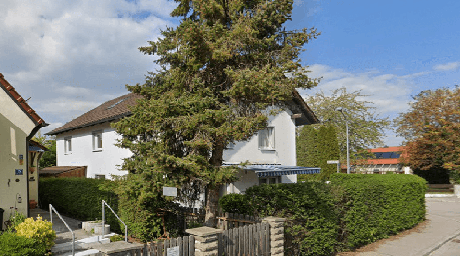 Predaj domu 143 m², pozemek 181 m², Benzstr. 1, Dingolfing, Bavorsko Predaj domu 143 m², pozemek 181 m², Benzstr. 1, Dingolfing, Bavorsko