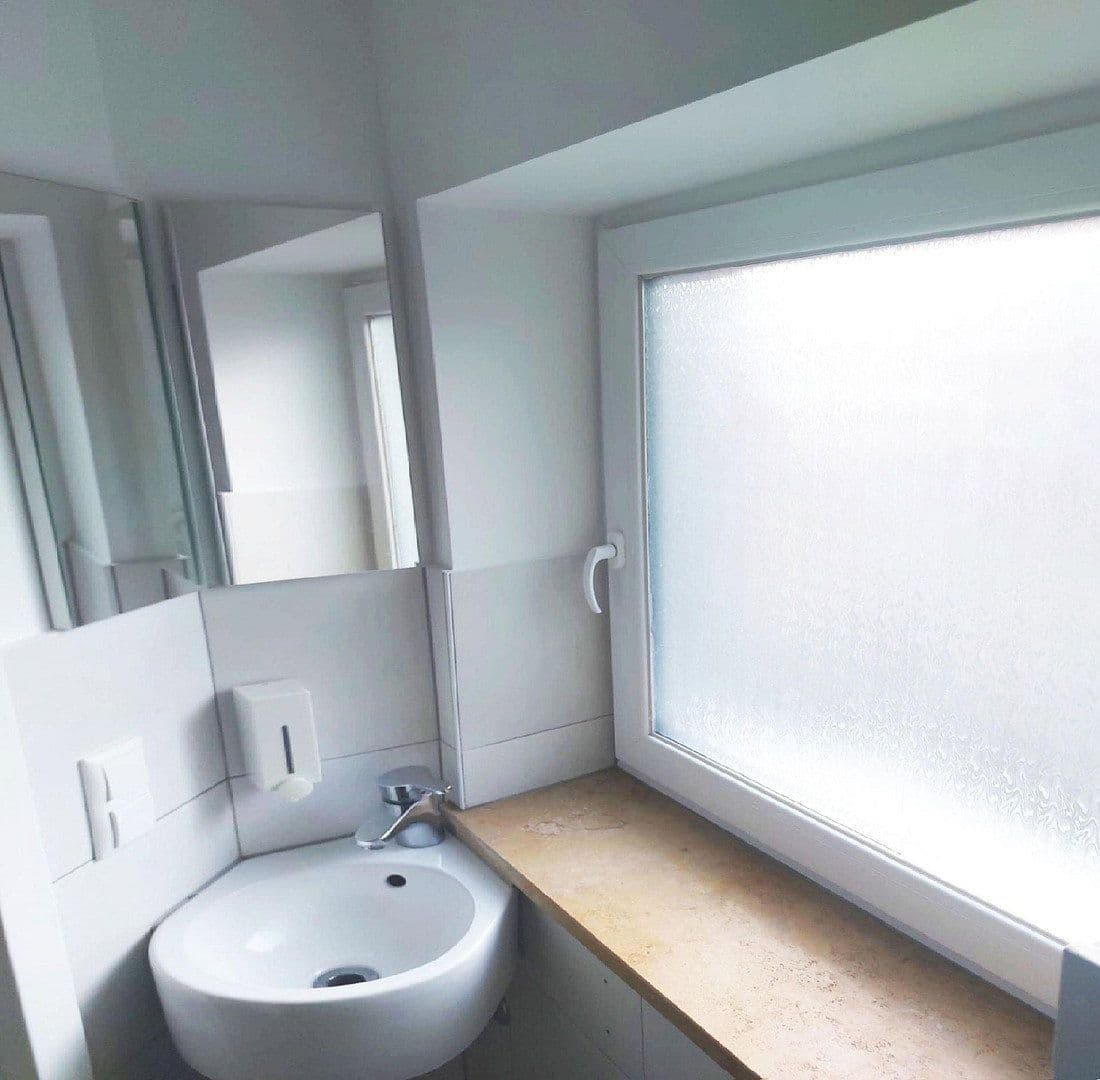 Predaj domu 143 m², pozemek 181 m², Benzstr. 1, Dingolfing, Bavorsko Predaj domu 143 m², pozemek 181 m², Benzstr. 1, Dingolfing, Bavorsko