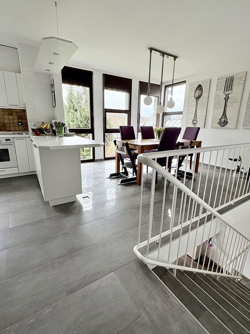 Predaj bytu 4-izbový 111 m², Niedernhausen, Hesensko Predaj bytu 4-izbový 111 m², Niedernhausen, Hesensko