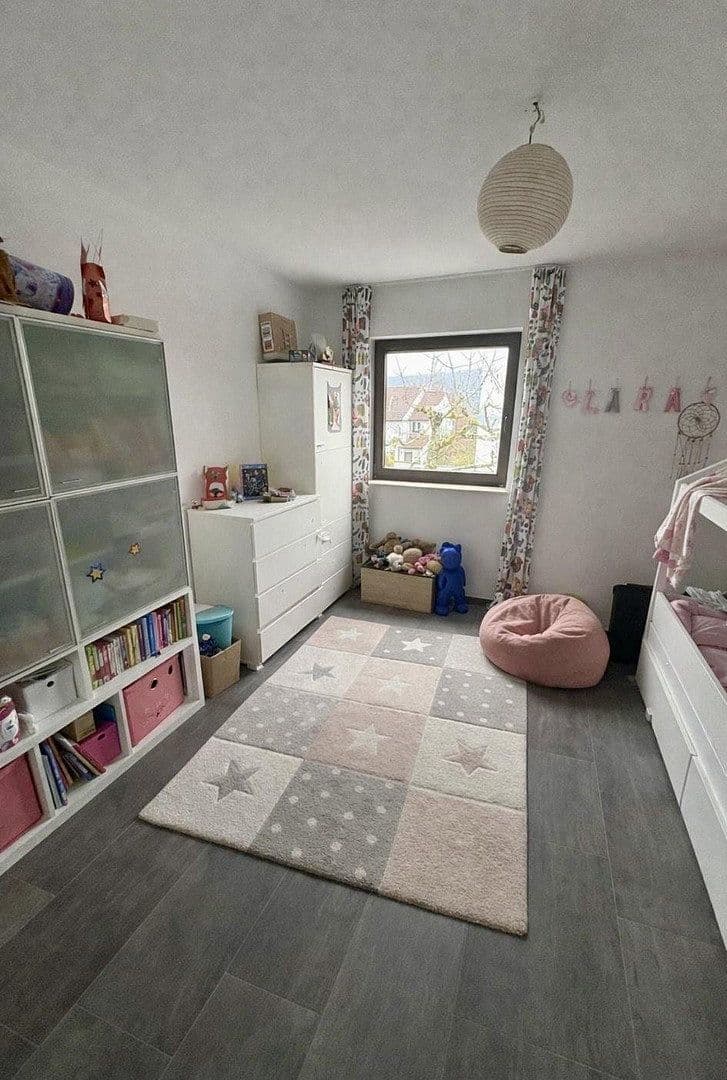 Predaj bytu 4-izbový 111 m², Niedernhausen, Hesensko Predaj bytu 4-izbový 111 m², Niedernhausen, Hesensko