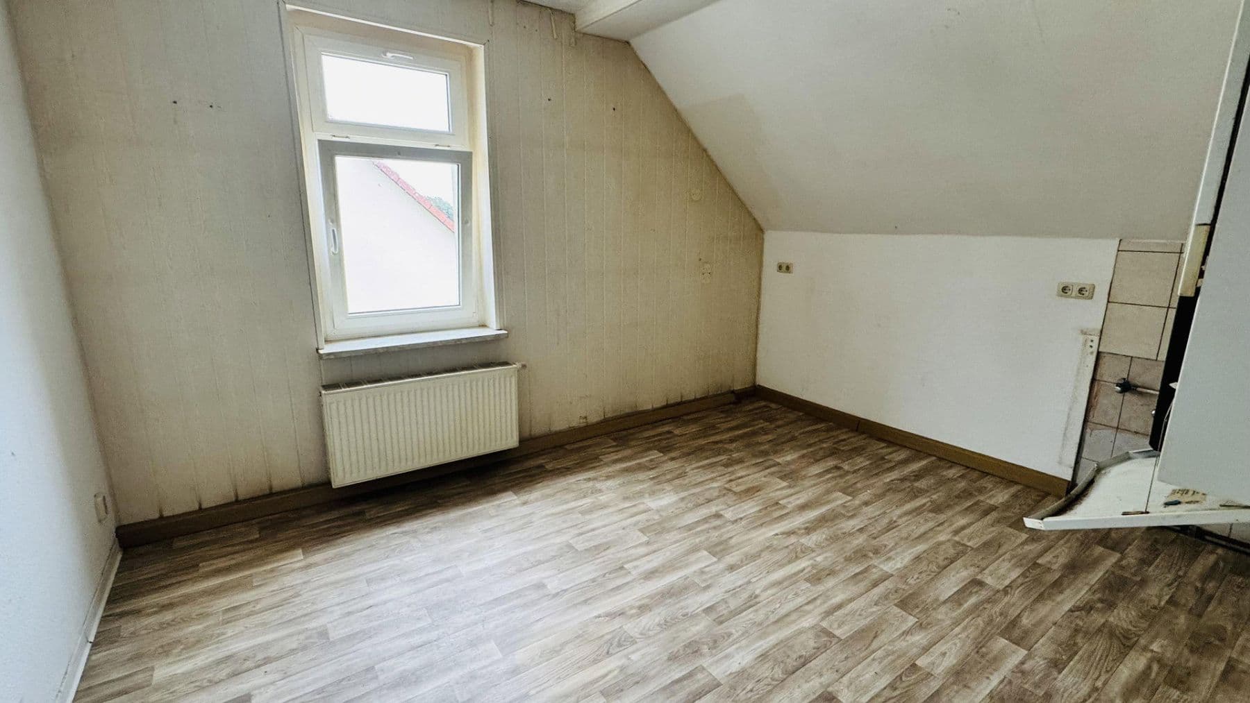 Predaj domu 351 m², pozemek 580 m², Altenburg, Durínsko Predaj domu 351 m², pozemek 580 m², Altenburg, Durínsko