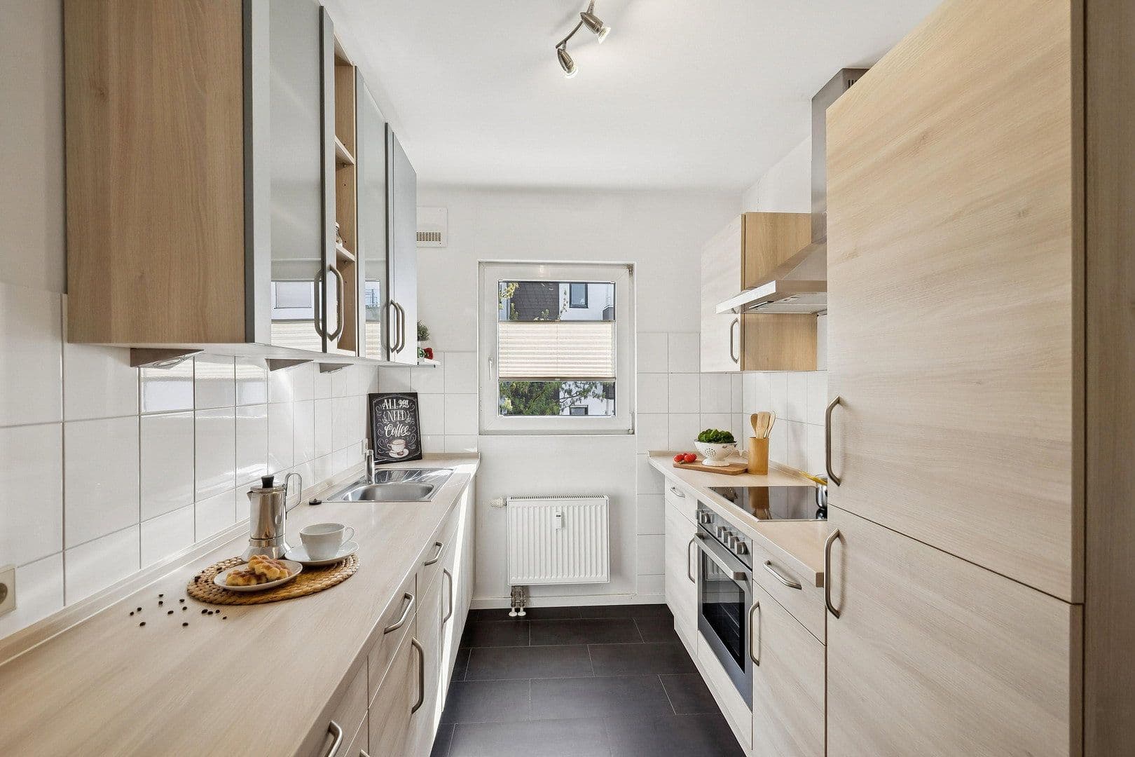 Prenájom bytu 3-izbový 95 m², Vorstadtstr. 17, Saarbrücken, Sársko Prenájom bytu 3-izbový 95 m², Vorstadtstr. 17, Saarbrücken, Sársko