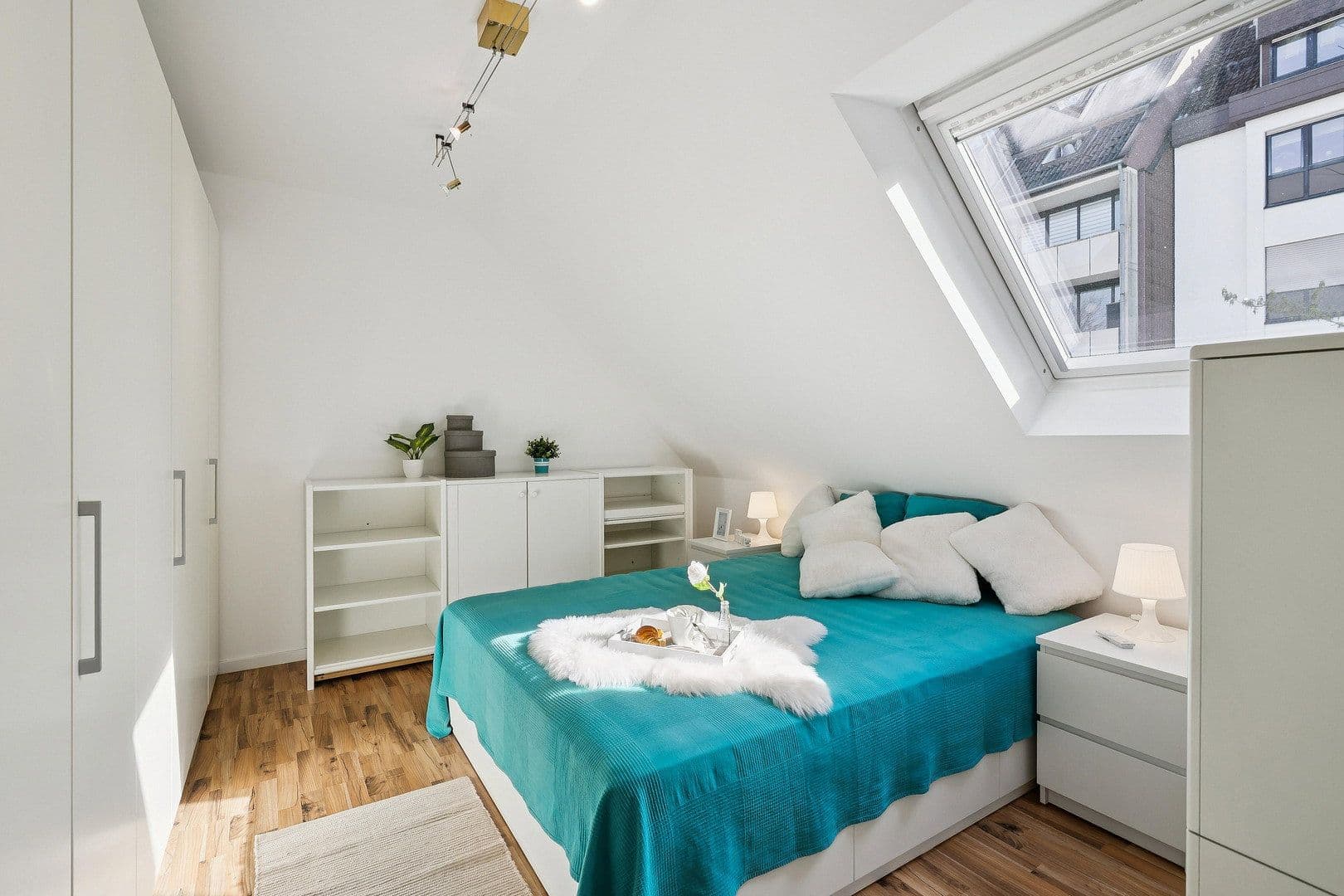 Prenájom bytu 3-izbový 95 m², Vorstadtstr. 17, Saarbrücken, Sársko Prenájom bytu 3-izbový 95 m², Vorstadtstr. 17, Saarbrücken, Sársko