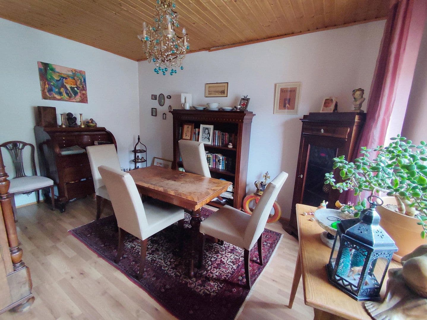 Prenájom bytu 2-izbový 64 m², Ringstraße 9, Ilvesheim, Bádensko-Wurttembersko Prenájom bytu 2-izbový 64 m², Ringstraße 9, Ilvesheim, Bádensko-Wurttembersko