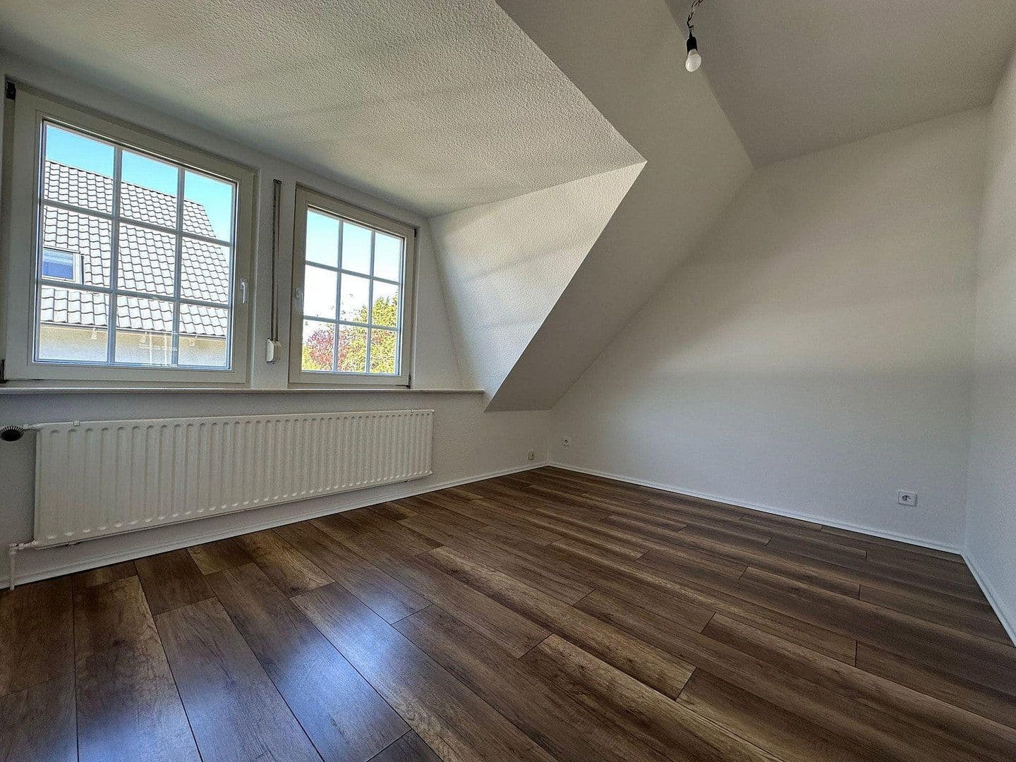 Predaj domu 127 m², pozemek 370 m², Halstenbek, Šlezvicko-Holštajnsko Predaj domu 127 m², pozemek 370 m², Halstenbek, Šlezvicko-Holštajnsko