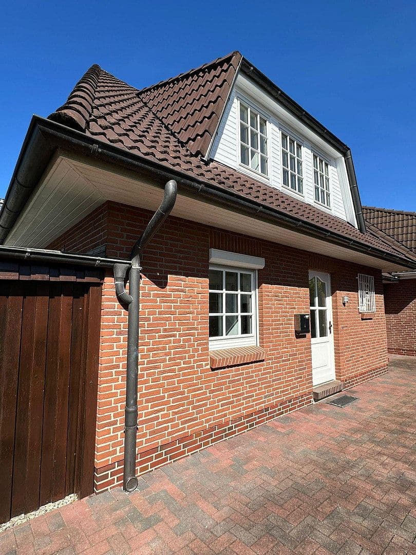 Predaj domu 127 m², pozemek 370 m², Halstenbek, Šlezvicko-Holštajnsko Predaj domu 127 m², pozemek 370 m², Halstenbek, Šlezvicko-Holštajnsko